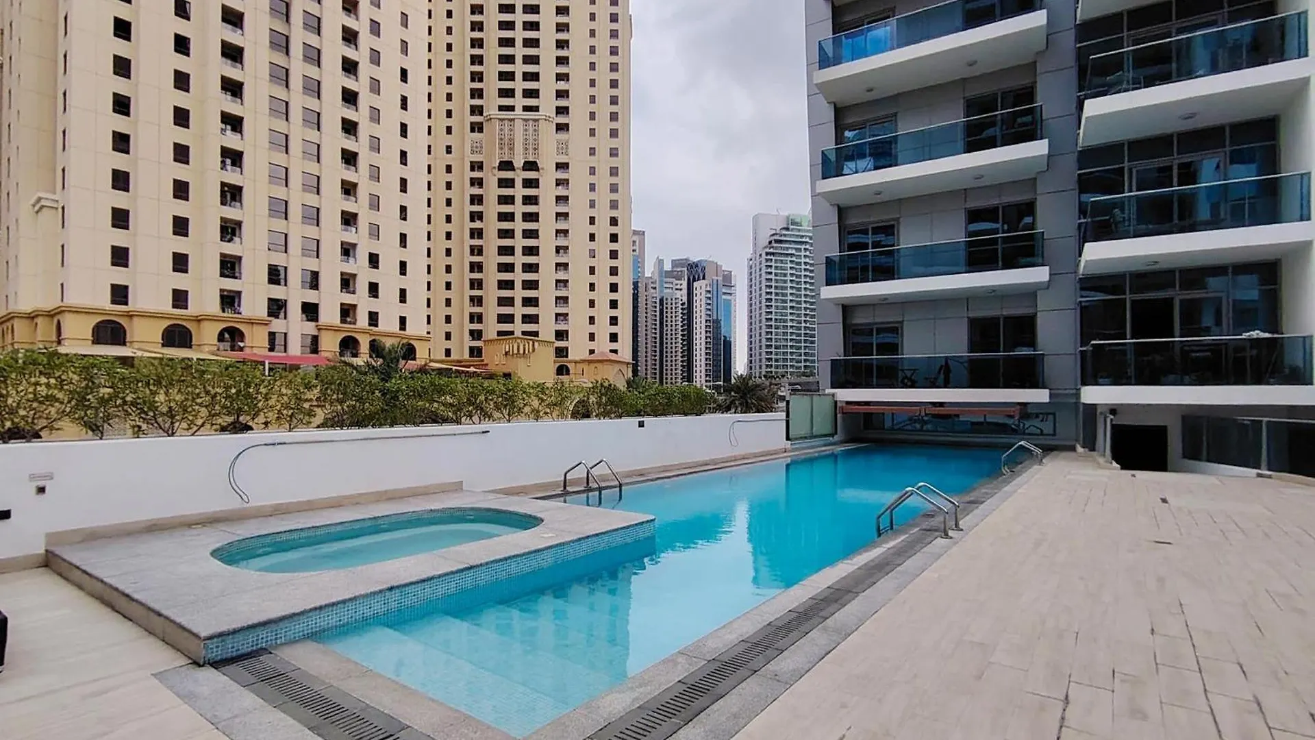 Frank Porter - Jwl Tower 2 Dubai 0*,  United Arab Emirates